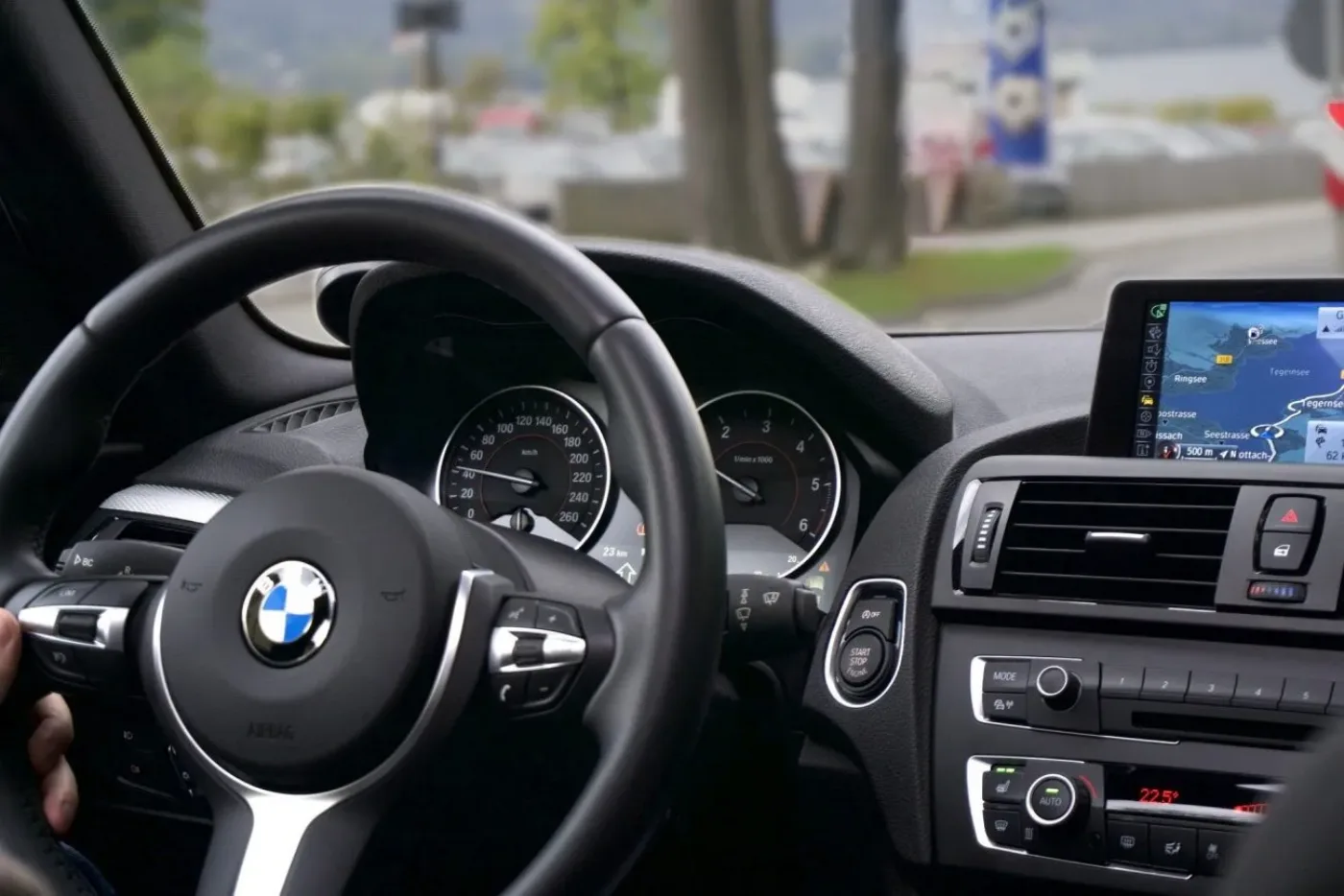 Plánujete jet na dovolenou autem? Jak připravit auto před dlouhou cestou