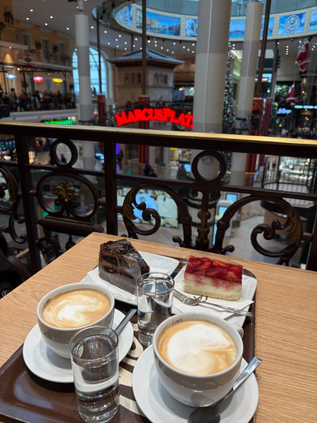 PlusCity Linec: Průvodce nákupním centrem, které vás dostane (Aktualizováno 2026)