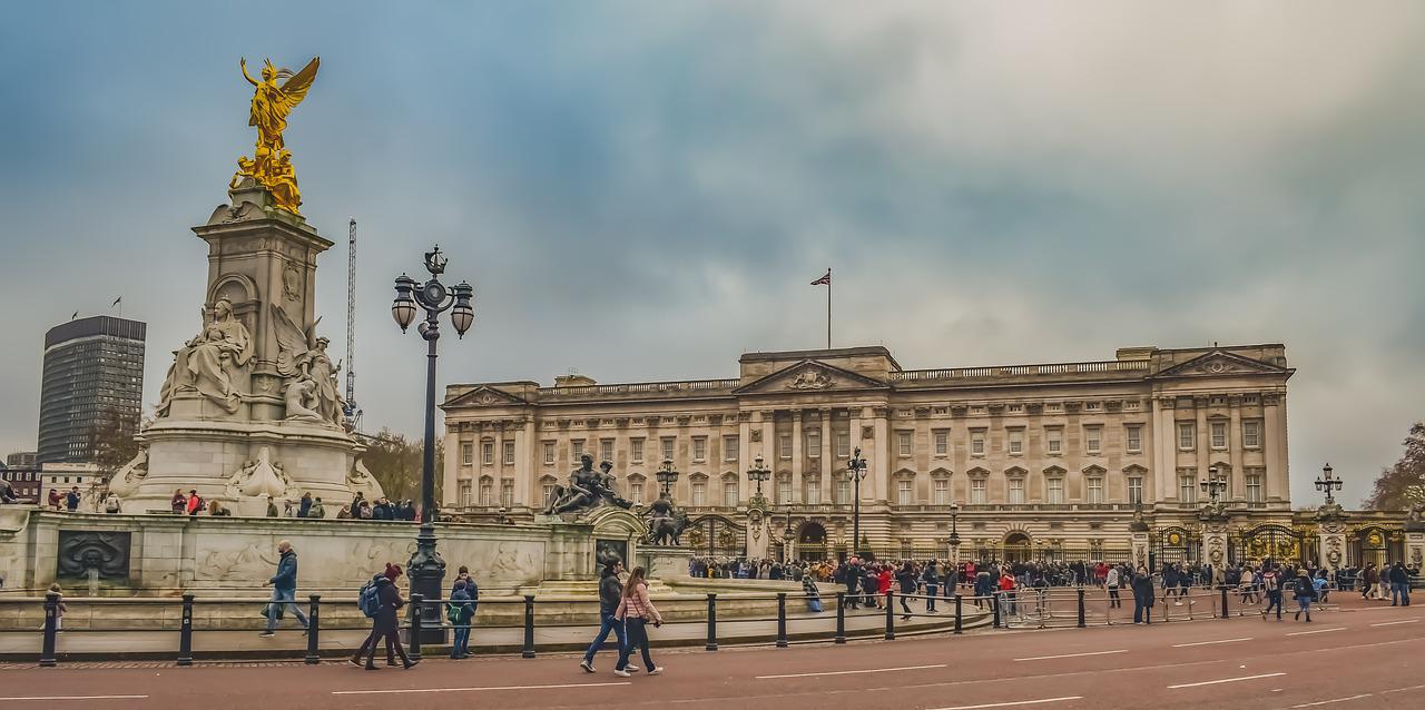Buckinghamský palác: největší královská pracovna na světě