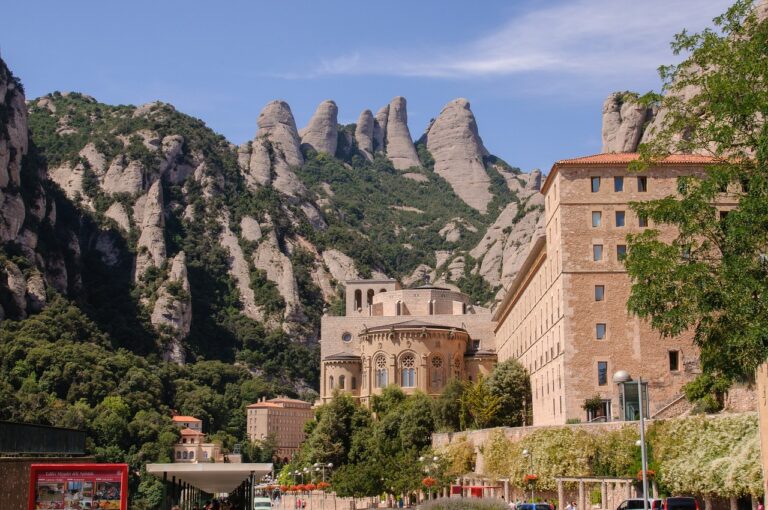 Klášter Montserrat – jedno z nejznámějších poutních míst ve Španělsku