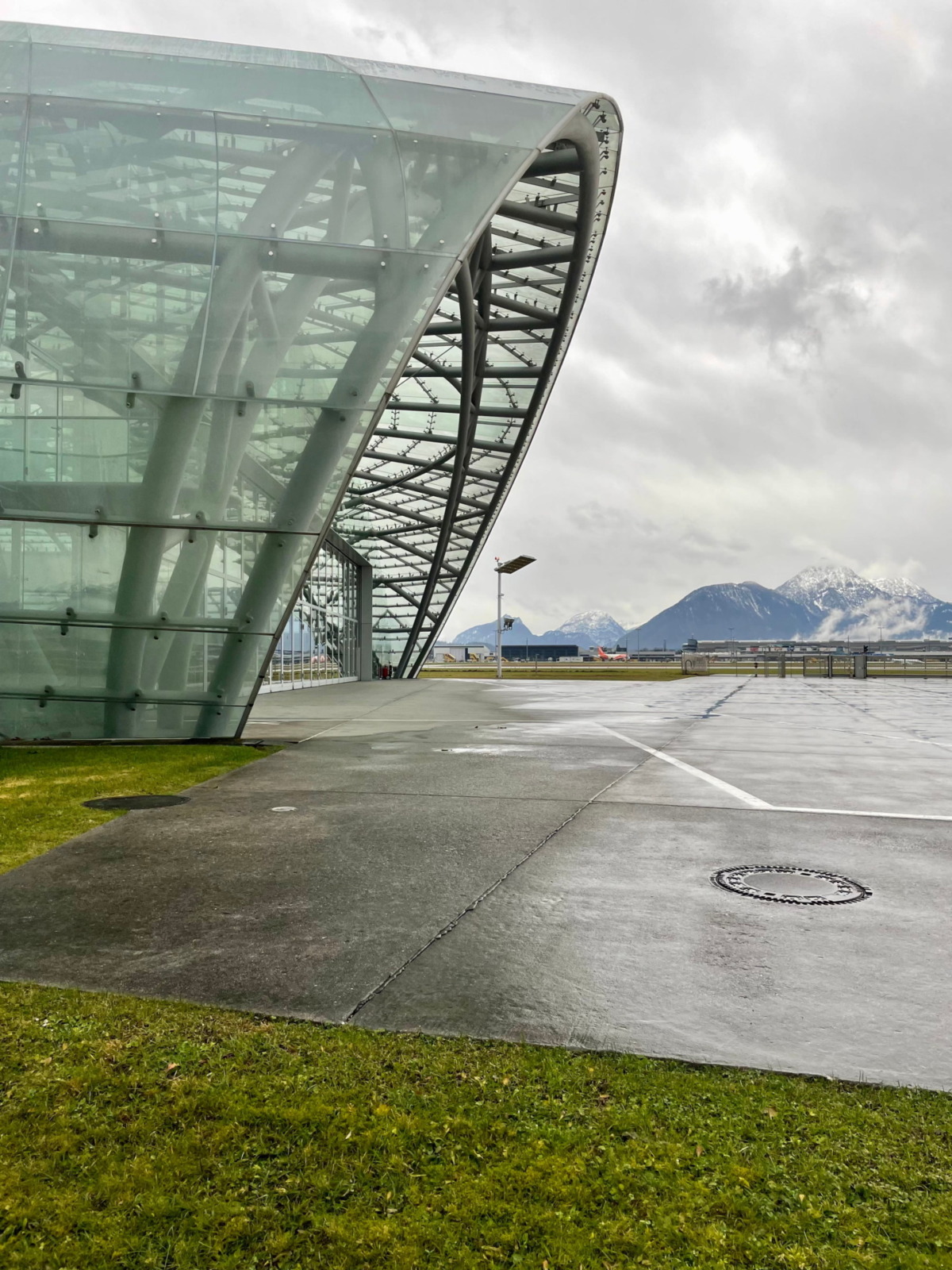 Red Bull Hangar-7 v Salcburku: Letadla, Formule 1 a unikátní architektura