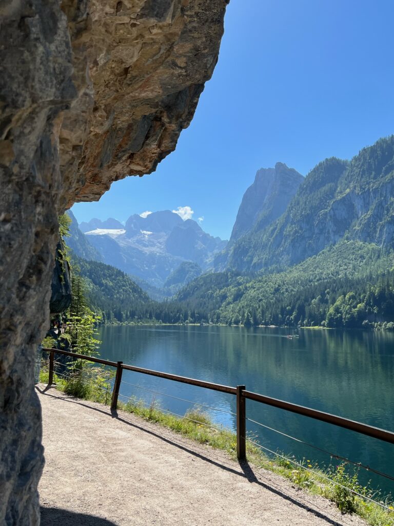 Jezero Gosausee: Alpský skvost s dechberoucími výhledy na Dachstein