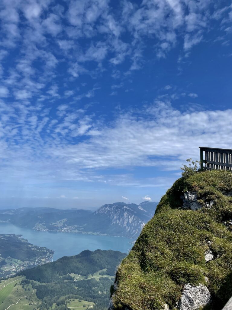 Výhled z hory Schafberg