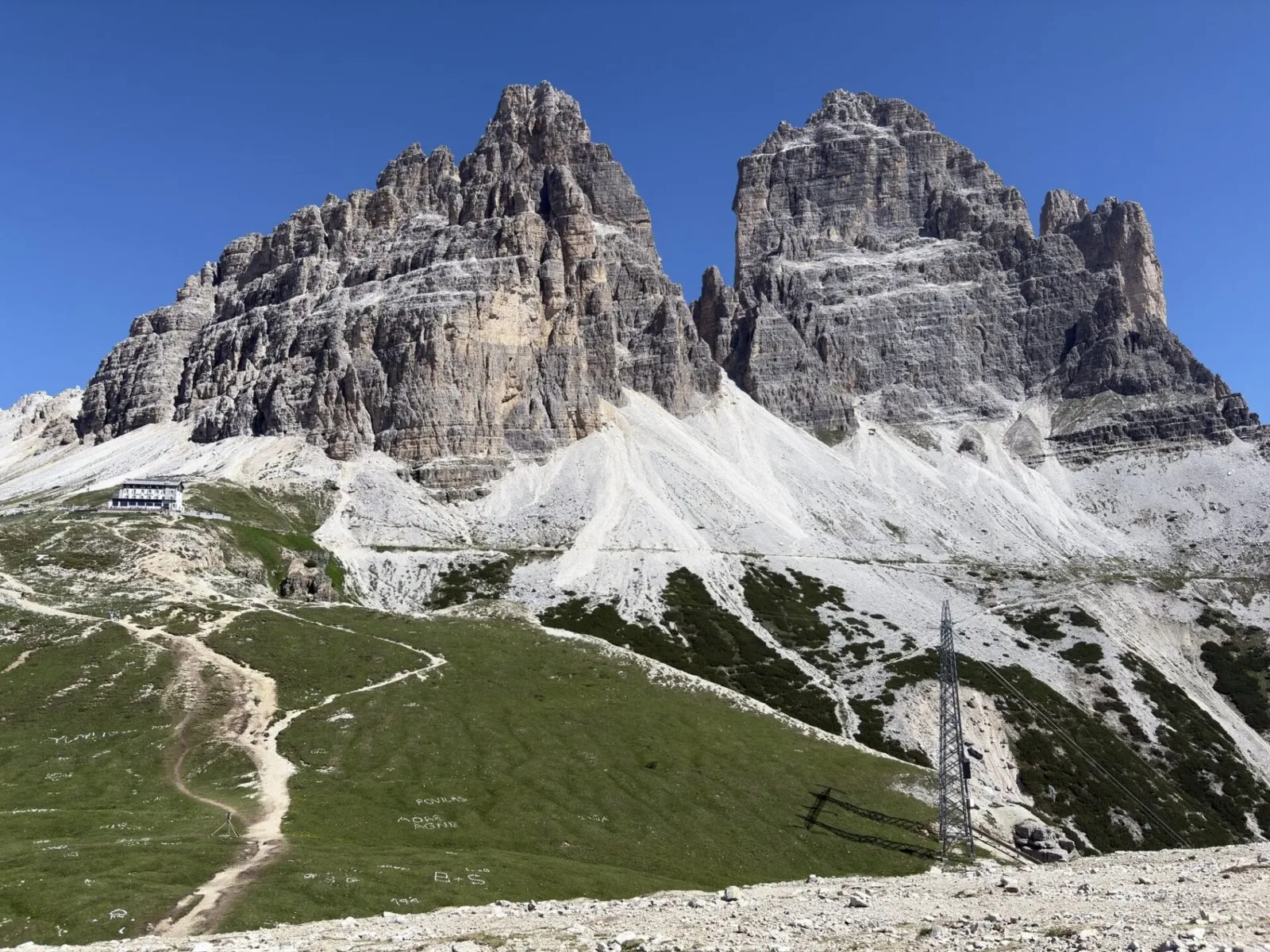 Tre Cime di Lavaredo: Co vás čeká, když se vydáte na nejznámější túru v Dolomitech